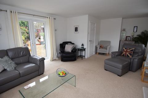 24 Westfield Close, Durrington, Salisbury, SP4 8BY