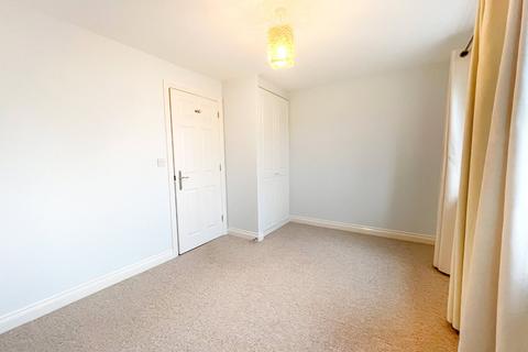 2 bedroom terraced house to rent, Jasmine Way, Shilton Park, Carterton, Oxfordshire, OX18