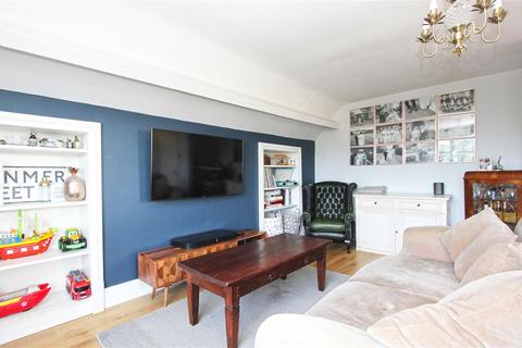 14d Spencer Road, South Croydon, CR2 7EH