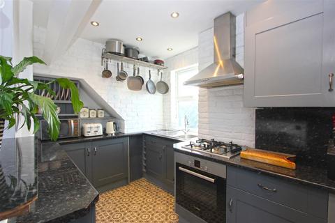 14d Spencer Road, South Croydon, CR2 7EH
