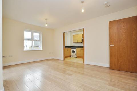 2 bedroom flat to rent, Caldicott Court, Harrison Close, Walswor, Hitchin, SG4