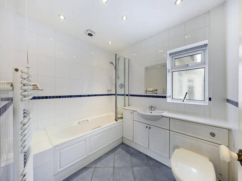 Ground Floor Bathroom
