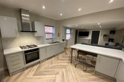5 bedroom house share to rent, Marlborough Road, Beeston, NG9 2HG