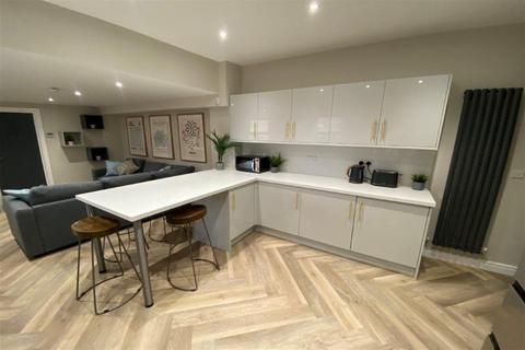 5 bedroom house share to rent, Marlborough Road, Beeston, NG9 2HG
