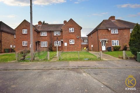 3 bedroom semi-detached house to rent, Fentum Road , Guildford