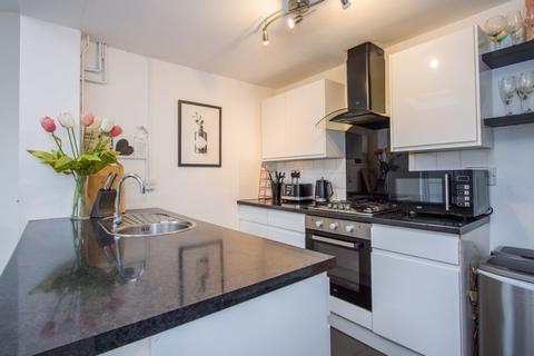 16 Althorp Drive, Penarth, CF64 5FF