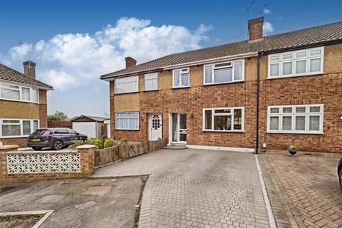 26 Glenton Close, Romford, RM1 4AN
