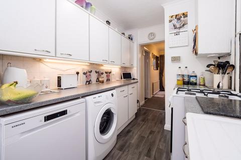 26 Glenton Close, Romford, RM1 4AN