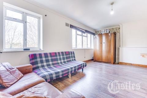 3 bedroom maisonette for sale, Corbett Grove, Bounds Green, N22