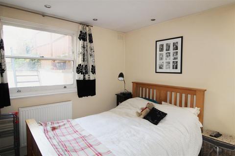 Flat 2, 30 Vant Road, London, SW17 8TJ