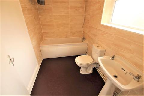 4 bedroom terraced house to rent - Windermere Street, Leicester