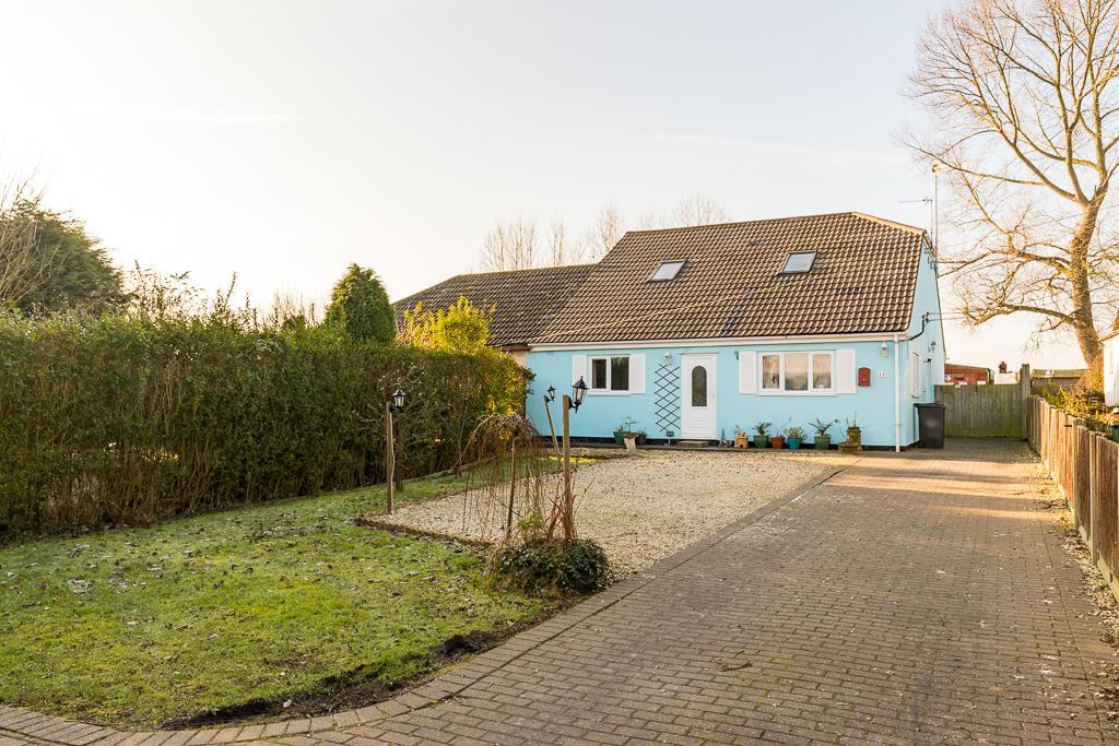 Kettleby Lane, Wrawby, Brigg 4 bed semidetached house £265,000