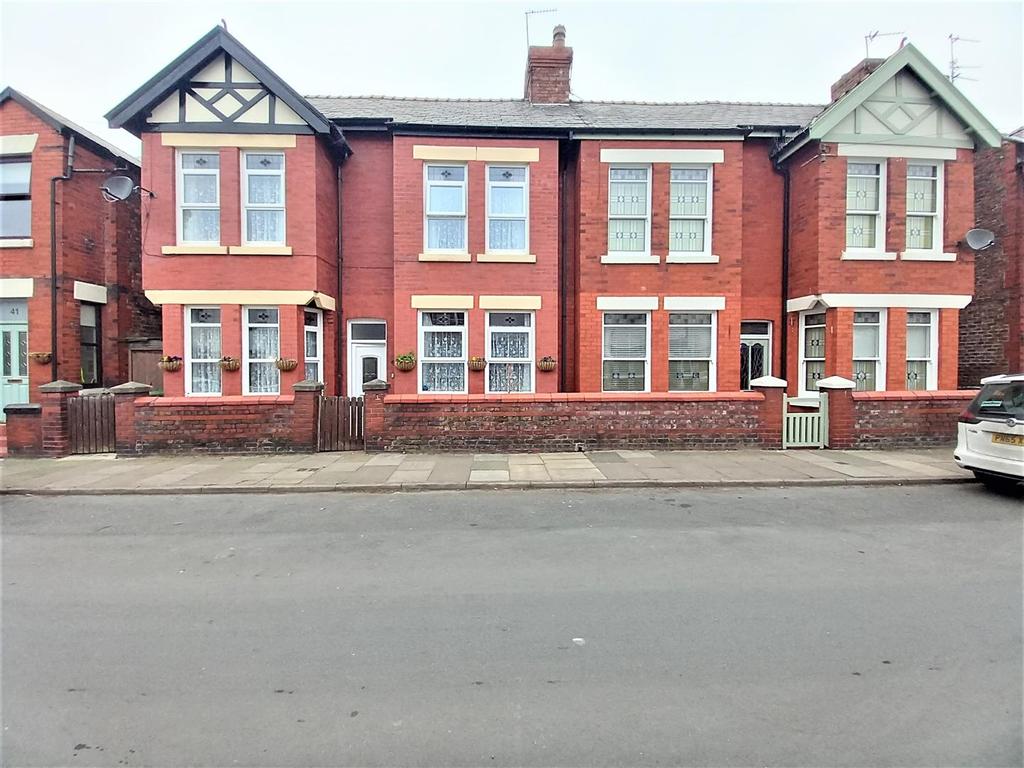 Alexandra Road, Crosby, Liverpool 3 bed semidetached house £320,000