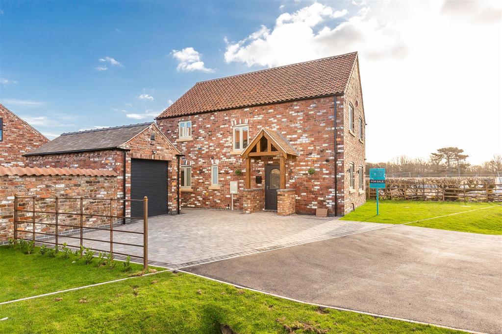 Oakfield Road, Skellingthorpe, Lincoln 4 bed detached house £495,000
