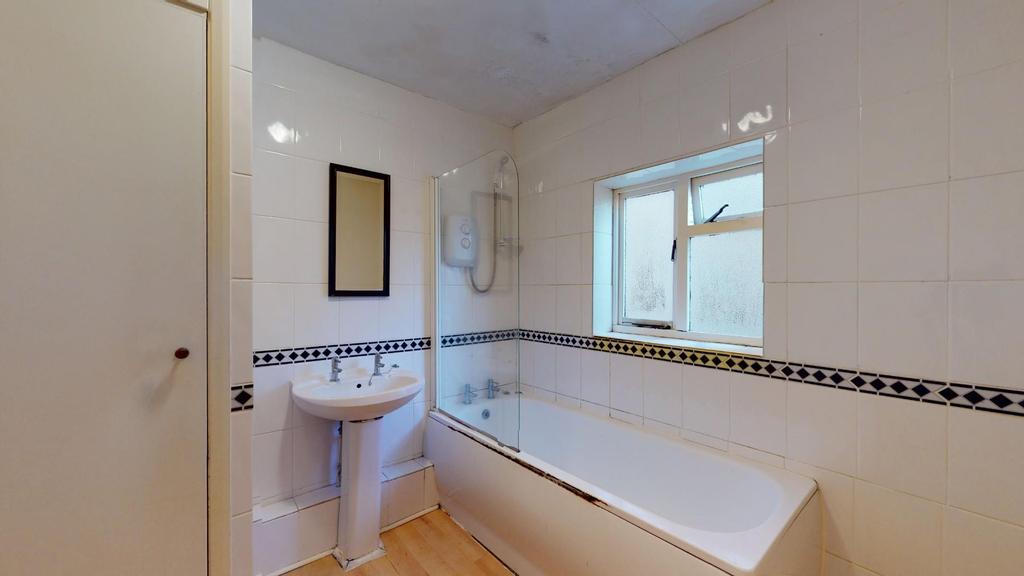 Paragon Street, Ramsgate 2 bed terraced house £255,000