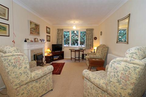 2 bedroom retirement property for sale - Ashdene Gardens, Kenilworth CV8 2TS
