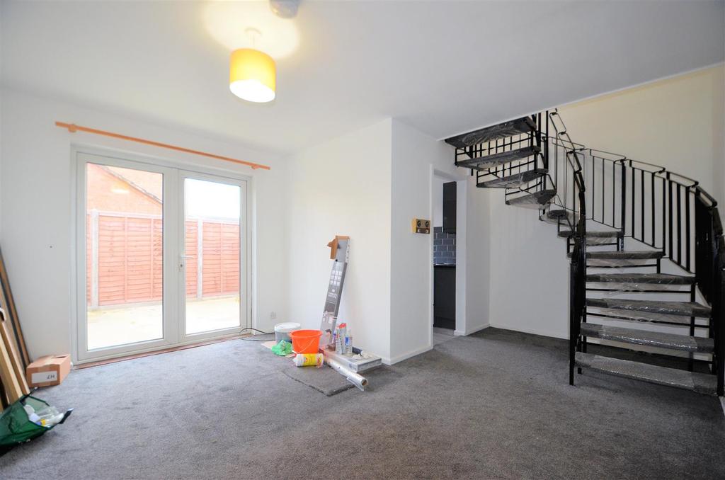 Lambourne Avenue, Aylesbury 1 bed house £225,000
