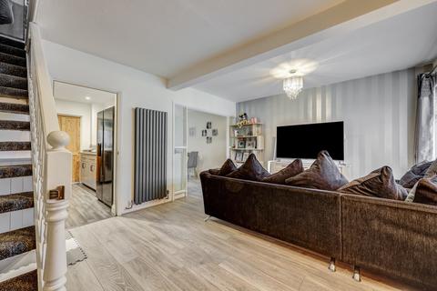 27 Bramble Road, Leigh-on-sea, SS9 5HA