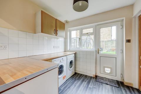 27 Bramble Road, Leigh-on-sea, SS9 5HA