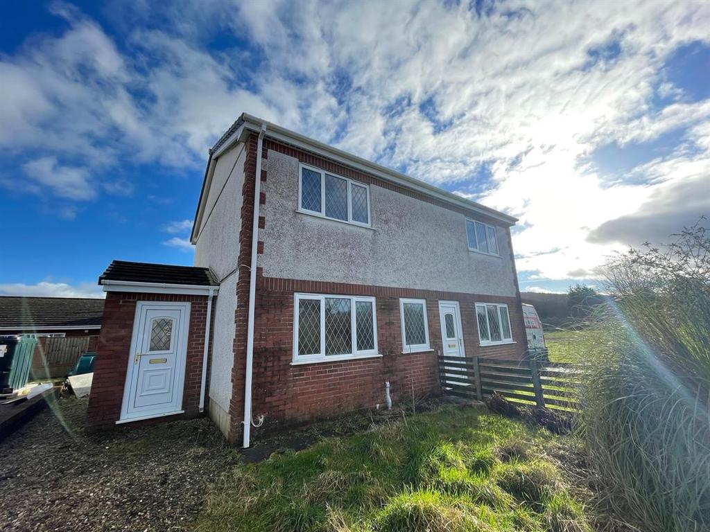 Ffordd Ellen, CraigCefnParc, Swansea 2 bed semidetached house £135,000