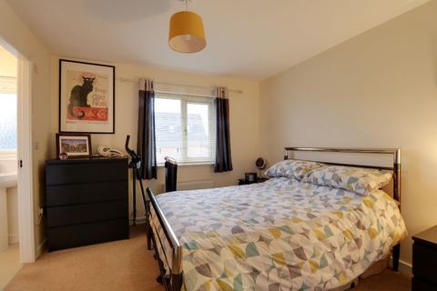 6 Hawking Close, Colsterworth, Grantham, NG33 5GG