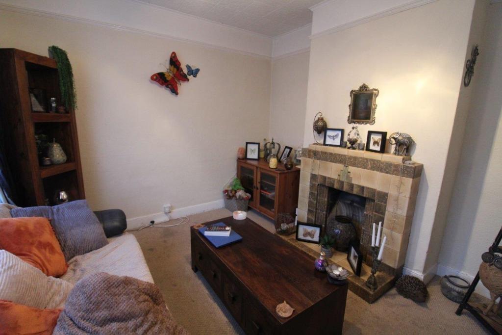 Kemball Street, Ipswich, IP4 2 bed terraced house £200,000