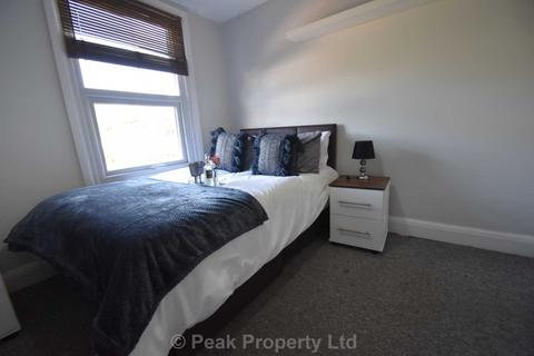 1 bedroom in a house share to rent - Hartington Place, Southend On Sea SS1