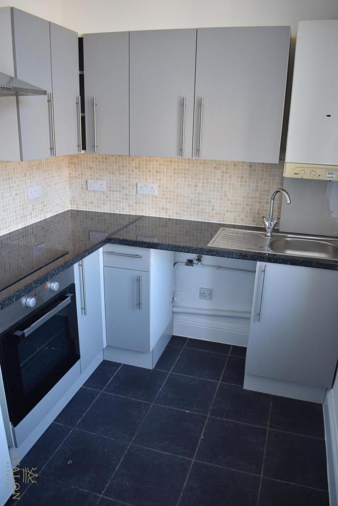 Large 2 Bedroom Apartment Available NOW