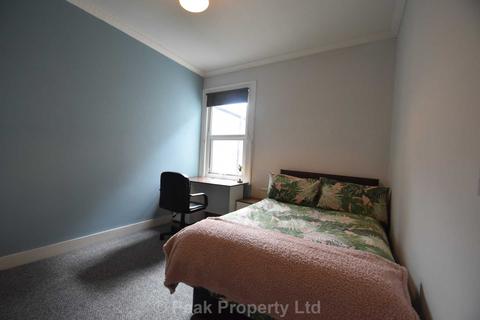 5 bedroom house share to rent - 5 Room Student House Share - Room 4, North Avenue, Southend On Sea