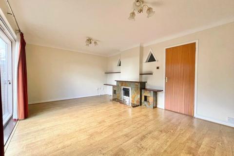 12 Bretts Field, Peacehaven, BN10 7UJ