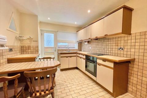 12 Bretts Field, Peacehaven, BN10 7UJ