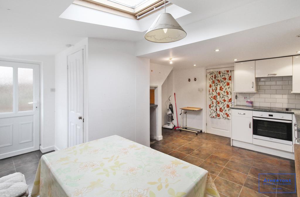 Forest View Road, Bournemouth. BH9 2 bed semidetached house £280,000
