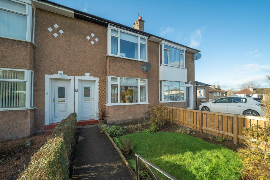 The Oval, Clarkston, Glasgow, G76 8LT 2 bed terraced house £229,000