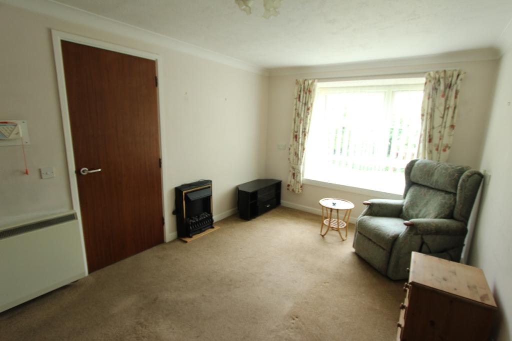 Palmers Drive, Grays RM17 1 bed retirement property £165,000