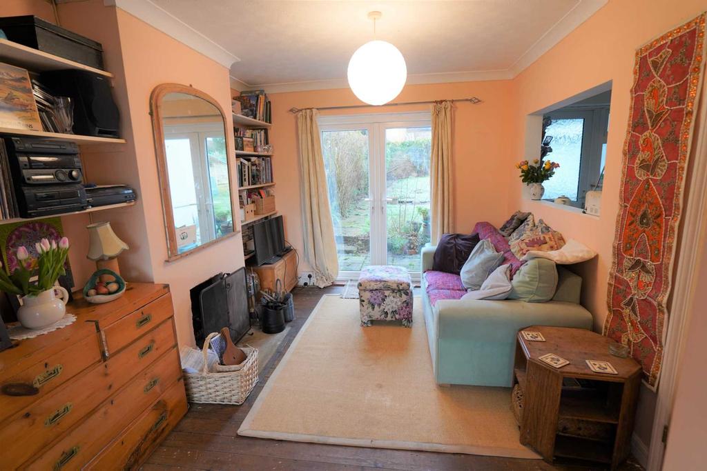 Allen Road, Haywards Heath 3 bed semidetached house £360,000