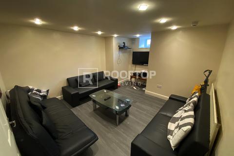 8 bedroom house to rent, Mayville Avenue, Leeds LS6