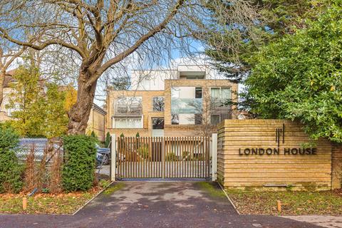 2 bedroom flat to rent, London Road, St Albans, AL1