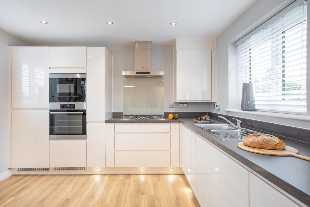 10 modern kitchens to choose from