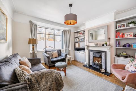 82 Deans Road, London, W7 3QB