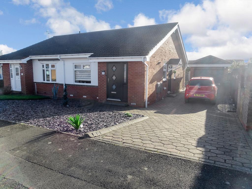 Windsor Park, Wallsend, Tyne and Wear, NE28 8UQ 2 bed bungalow £220,000