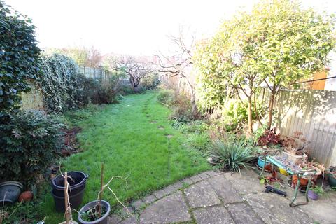 198 Bridgewood Road, Worcester Park, KT4 8XU