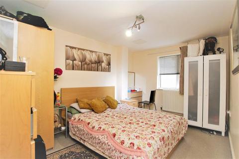 1 bedroom flat for sale - Wessex Court, Wembley, HA9 9RH