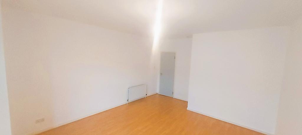 Apartment in Glasgow - View 3
