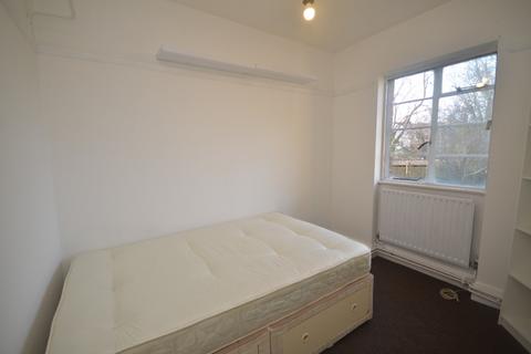 2 bedroom flat to rent, Peckham Rye, Dulwich, London, SE22