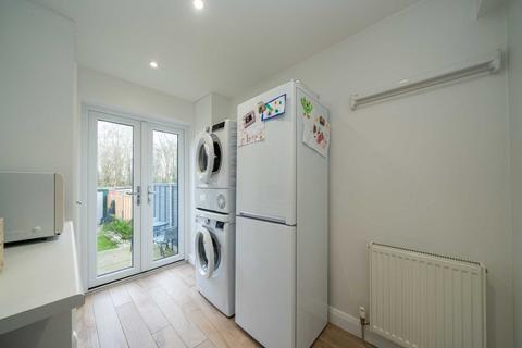 24 Hetchleys, Hemel Hempstead, HP1 3NY