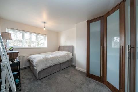 24 Hetchleys, Hemel Hempstead, HP1 3NY