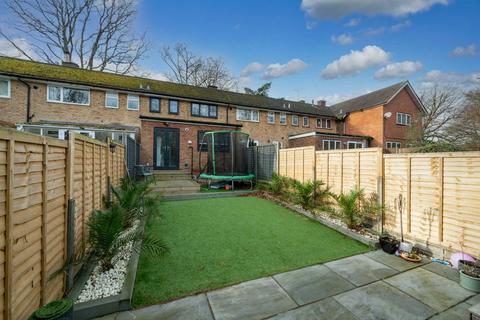 24 Hetchleys, Hemel Hempstead, HP1 3NY