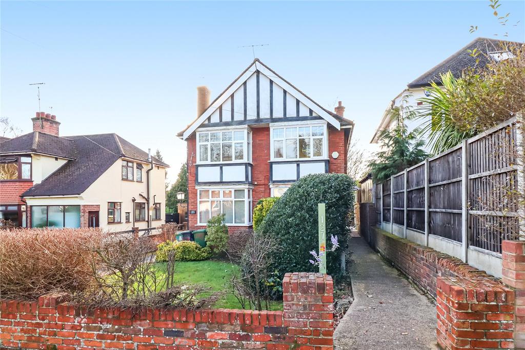 Ridge Lane, Watford, Herts, WD17 2 bed £400,000