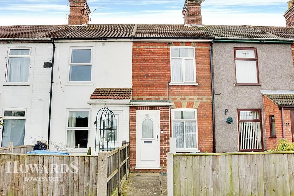 Fir Lane, Lowestoft 3 bed terraced house £160,000