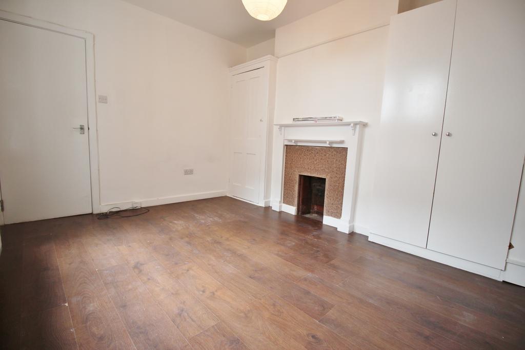Lounge / Bedroom